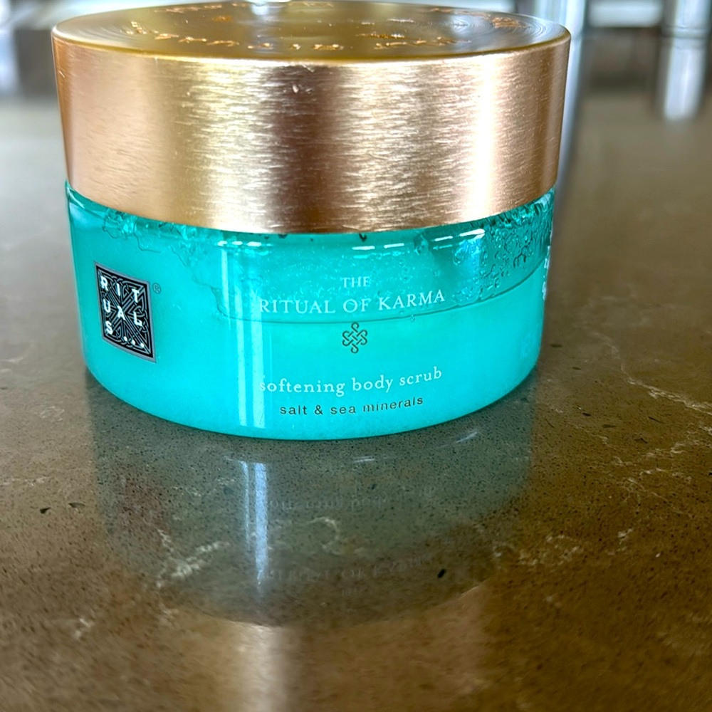 The Ritual of Karma softening body scrub 10.5 oz